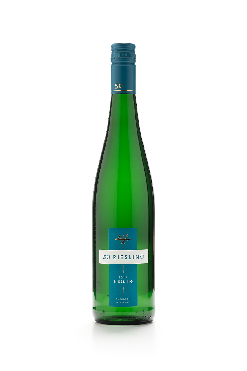 50 50 вино. Рислинг 50 параллель. 50 Rheingau Riesling. Рейнгау Рислинг. Рейнгау Рислинг 1л.