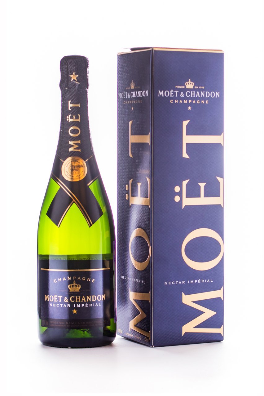 Шампанское Моет & Шандон Нектар Империал, в подарочной упаковке, белое, полусухое, 0.75